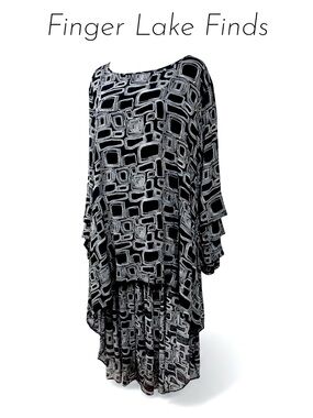 Truth + Style Black and White Geometric Dramatic High-Low Tunic, XLP